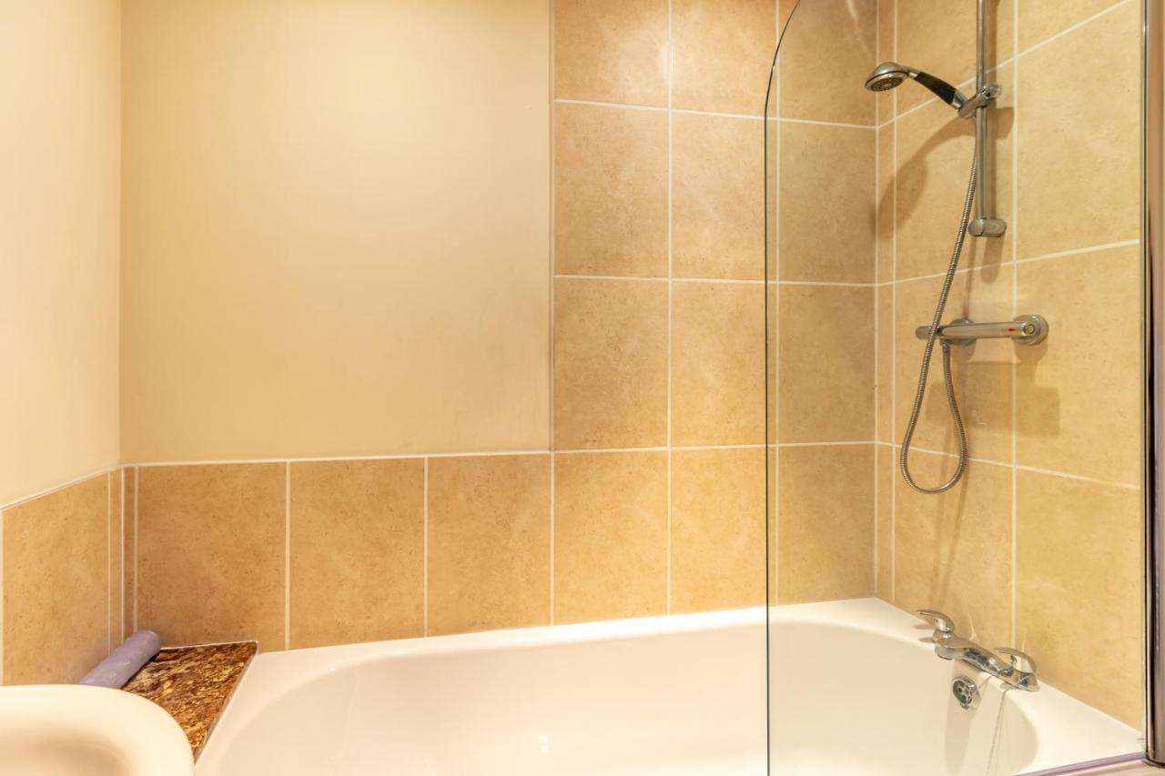 Host & Stay - Hillbrook House Apartment Great Malvern Exterior photo